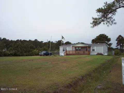 697 Straits Rd, Gloucester, NC 28528 photo 3