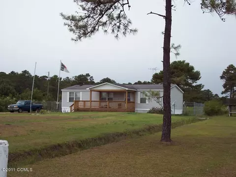697 Straits Rd, Gloucester, NC 28528 photo 4