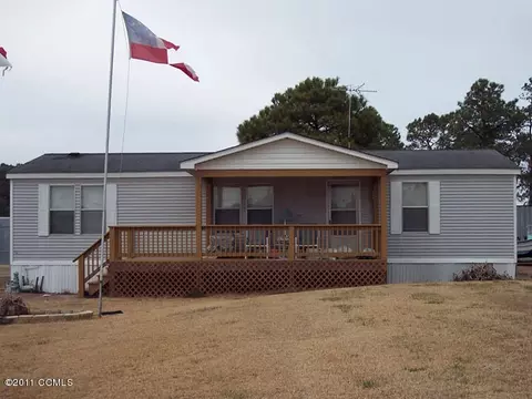 697 Straits Rd, Gloucester, NC 28528 photo 1