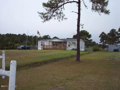 697 Straits Rd, Gloucester, NC 28528 photo 5