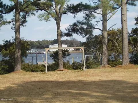 275 Sleepy Point Rd, Gloucester, NC 28528 photo 10