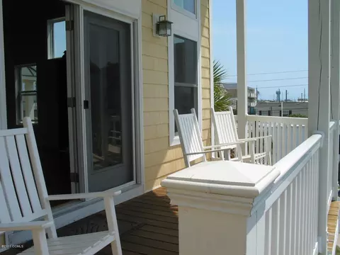 213 Smith St, Atlantic Beach, NC 28512 photo 7