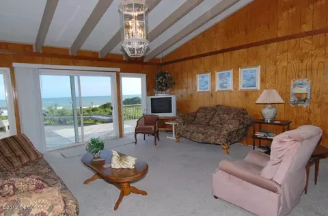 105 Pinewood Cir, Pine Knoll Shores, NC 28512 photo 3