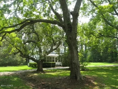 510 Pigott Rd, Gloucester, NC 28528 photo 2