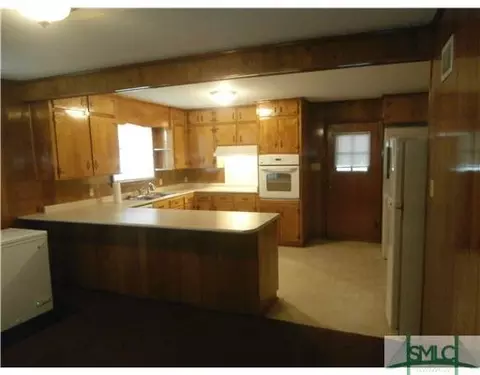 101 Oak St, Springfield, GA 31329 photo 2