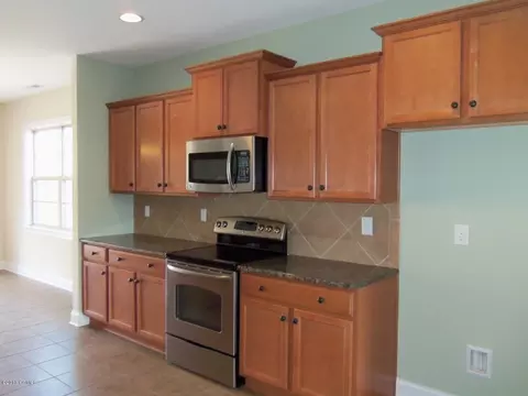 200 Tree Hill Ln, Hubert, NC 28539 photo 8