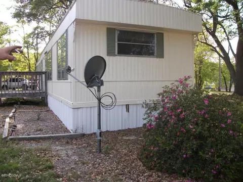 Undisclosed, Swansboro, NC 28584 photo 9
