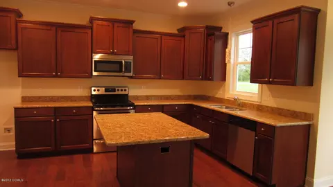 403 Wolfe Ln, Hubert, NC 28539 photo 3
