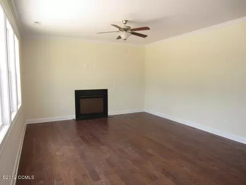 403 Wolfe Ln, Hubert, NC 28539 photo 8