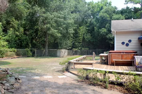 117 Willow Rd, Pine Knoll Shores, NC 28512 photo 11