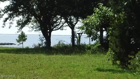 995 Seashore Dr, Atlantic, NC 28511 photo 3