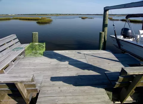 410 Cape Emerald Ct, Emerald Isle, NC 28594 photo 17