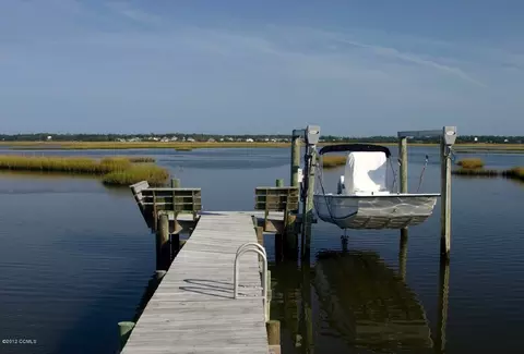 410 Cape Emerald Ct, Emerald Isle, NC 28594 photo 16