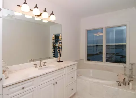 410 Cape Emerald Ct, Emerald Isle, NC 28594 photo 27