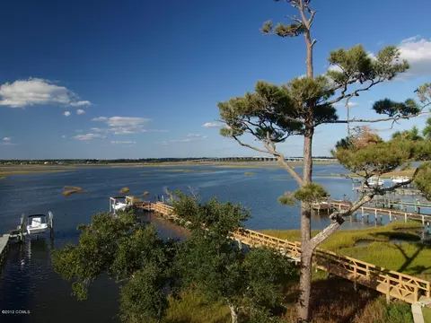 410 Cape Emerald Ct, Emerald Isle, NC 28594 photo 2