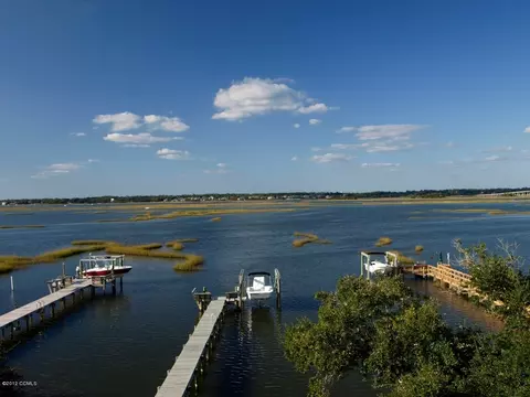 410 Cape Emerald Ct, Emerald Isle, NC 28594 photo 3