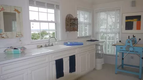 426 Cape Emerald Loop, Emerald Isle, NC 28594 photo 11