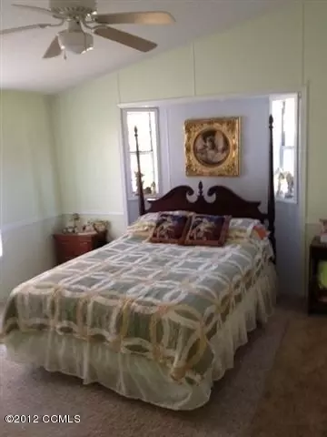 696 Straits Rd, Gloucester, NC 28528 photo 3