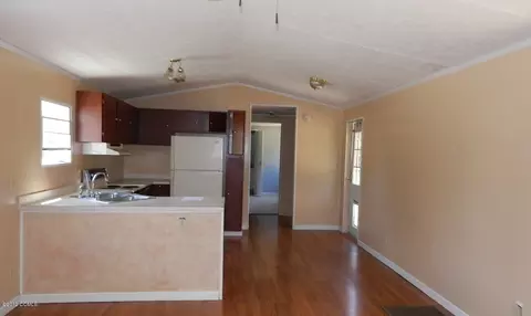310 Queens Rd, Hubert, NC 28539 photo 2