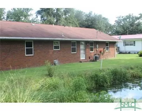 134 Circle Dr, Midway, GA 31320 photo 2