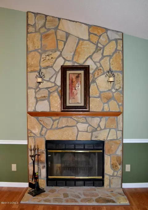 283 Riggs Rd, Hubert, NC 28539 photo 4