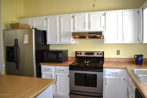 283 Riggs Rd, Hubert, NC 28539 photo 5