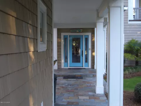 108 Arborvitae Ct, Pine Knoll Shores, NC 28512 photo 3