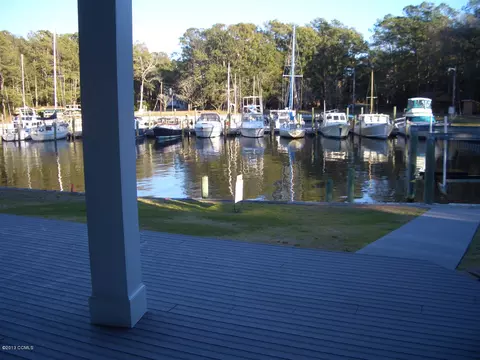 108 Arborvitae Ct, Pine Knoll Shores, NC 28512 photo 12