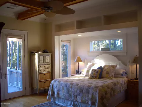 108 Arborvitae Ct, Pine Knoll Shores, NC 28512 photo 32