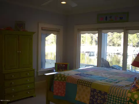108 Arborvitae Ct, Pine Knoll Shores, NC 28512 photo 13