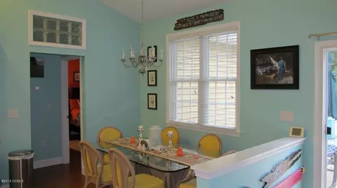 130 Willow Rd, Pine Knoll Shores, NC 28512 photo 9