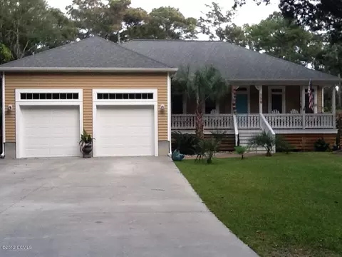130 Willow Rd, Pine Knoll Shores, NC 28512 photo 1