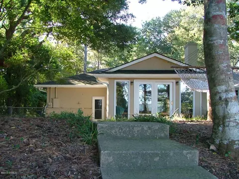 190 Oakleaf, Pine Knoll Shores, NC 28512 photo 17