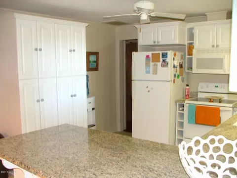 190 Oakleaf, Pine Knoll Shores, NC 28512 photo 6