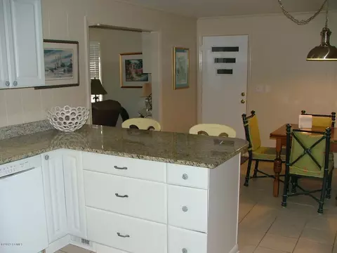 190 Oakleaf, Pine Knoll Shores, NC 28512 photo 8