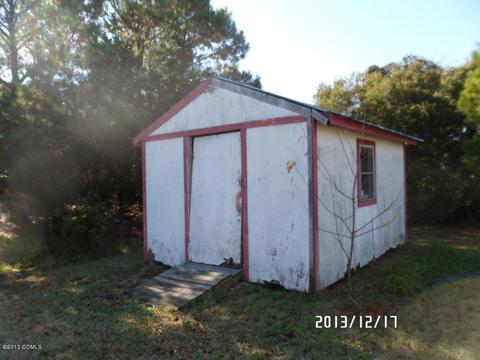 228 Mckae Dr, Gloucester, NC 28528 photo 4