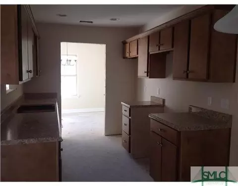 140 Knotty Pine Cir, Springfield, GA 31329 photo 3