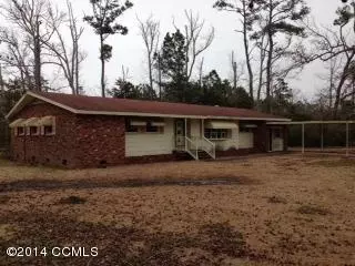305 Croaker St, Davis, NC 28524 photo 7
