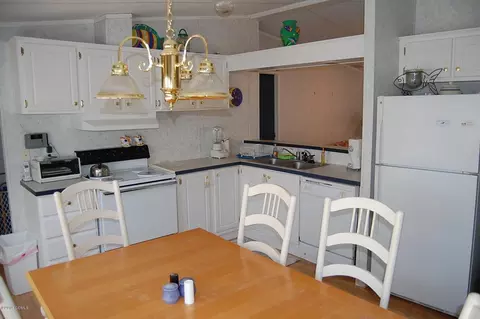 405 Lee Dr, Atlantic Beach, NC 28512 photo 10