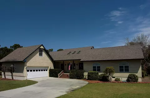 212 Windjammer E, Emerald Isle, NC 28594 photo 1