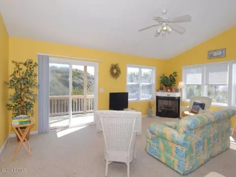 109 Shell Dr, Emerald Isle, NC 28594 photo 5