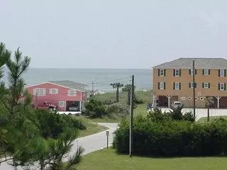 109 Shell Dr, Emerald Isle, NC 28594 photo 2