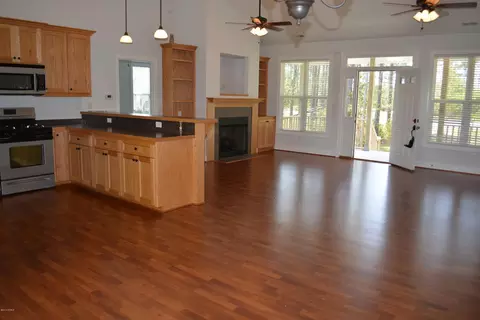 202 Thompson Field Cir, Gloucester, NC 28528 photo 6