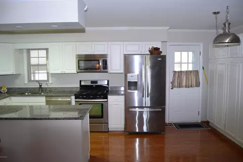 955 Salter Path Rd, Salter Path, NC 28575 photo 8