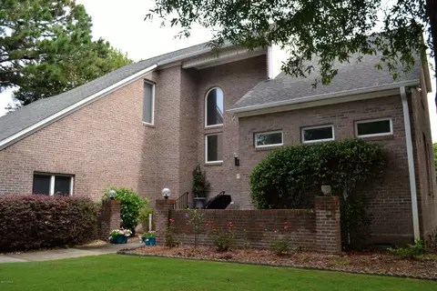112 Arborvitae Dr, Pine Knoll Shores, NC 28512 photo 1
