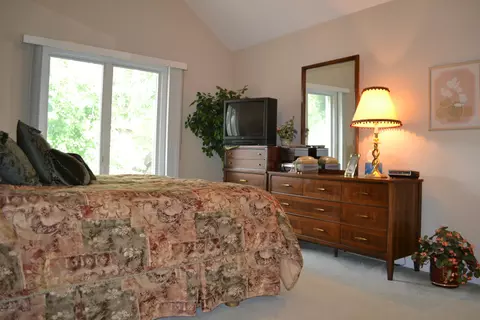 112 Arborvitae Dr, Pine Knoll Shores, NC 28512 photo 4
