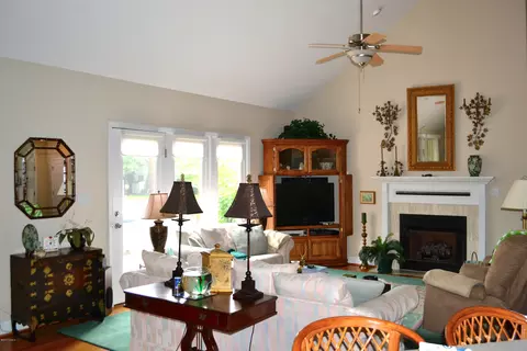 112 Arborvitae Dr, Pine Knoll Shores, NC 28512 photo 18
