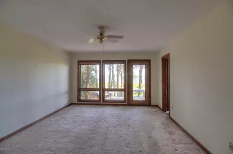 126 Oakleaf Dr, Pine Knoll Shores, NC 28512 photo 10