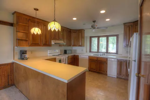 126 Oakleaf Dr, Pine Knoll Shores, NC 28512 photo 9
