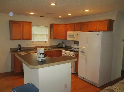 401 Pigott Rd, Gloucester, NC 28528 photo 3